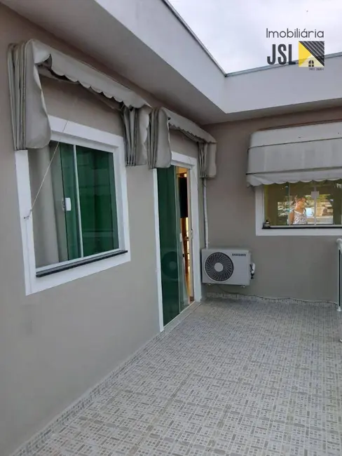 Foto 2 de Sobrado com 3 quartos à venda, 295m2 em Vila Santos, Cacapava - SP
