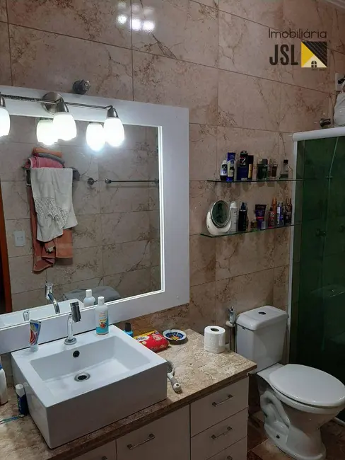 Foto 7 de Sobrado com 3 quartos à venda, 295m2 em Vila Santos, Cacapava - SP