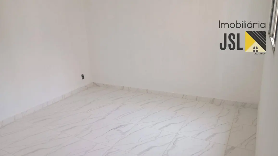 Foto 2 de Sobrado com 2 quartos à venda, 72m2 em Jardim São José, Cacapava - SP