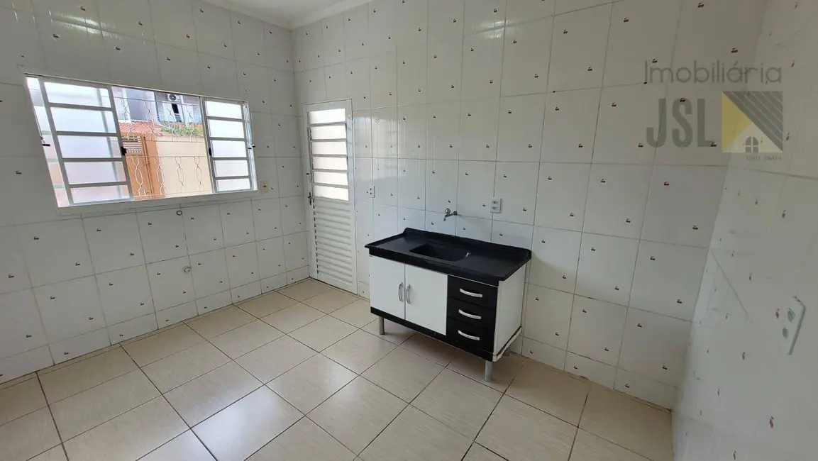 Foto 3 de Casa com 2 quartos à venda, 125m2 em Village das Flores, Cacapava - SP