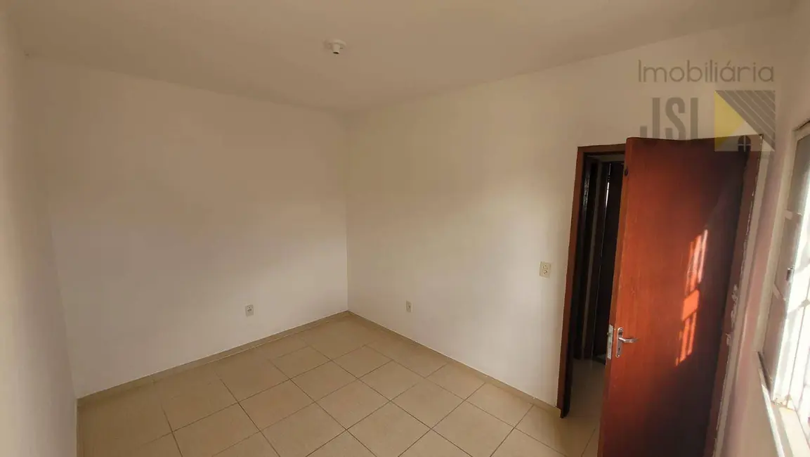 Foto 6 de Casa com 2 quartos à venda, 125m2 em Village das Flores, Cacapava - SP