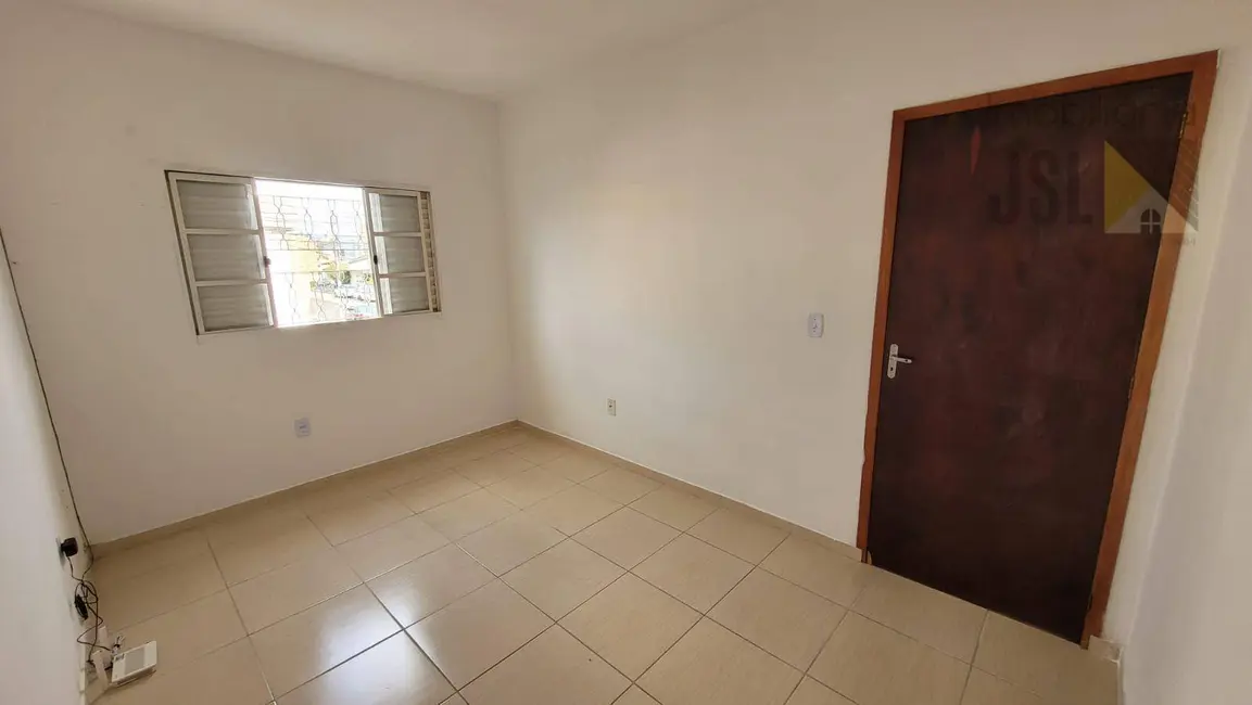 Foto 5 de Casa com 2 quartos à venda, 125m2 em Village das Flores, Cacapava - SP
