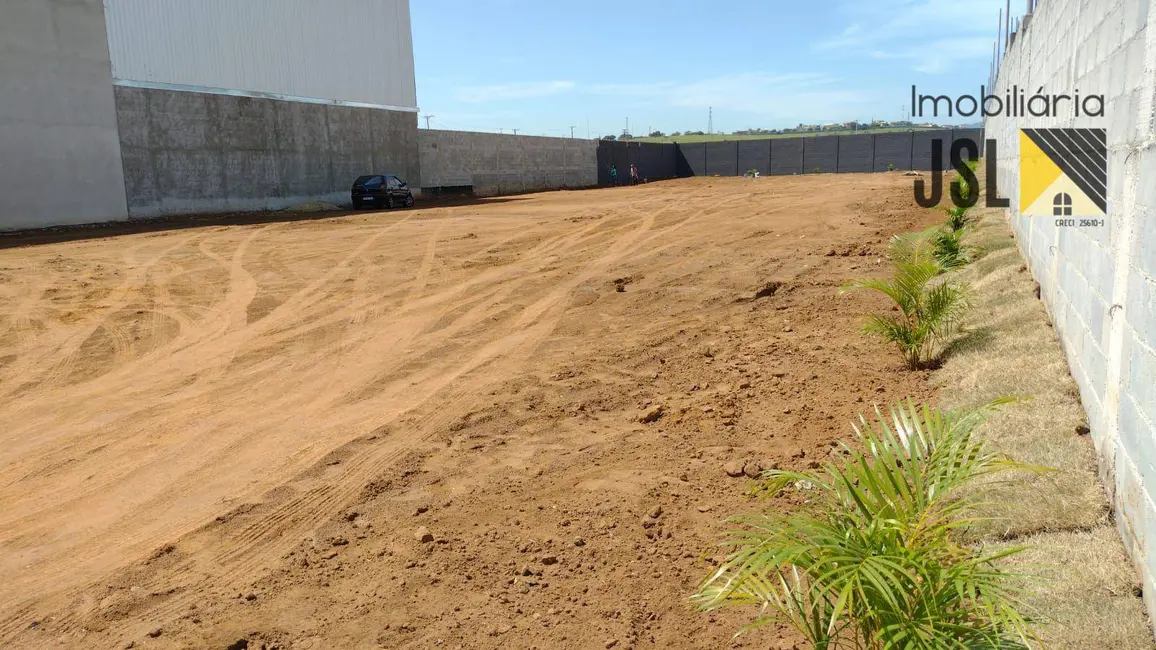 Foto 1 de Terreno / Lote à venda, 2160m2 em Vila Galvão, Cacapava - SP