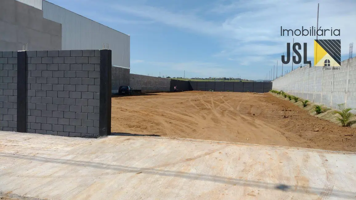 Foto 4 de Terreno / Lote à venda, 2160m2 em Vila Galvão, Cacapava - SP