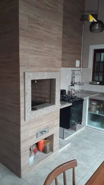 Foto 4 de Casa com 3 quartos à venda, 192m2 em Jardim Caçapava, Cacapava - SP