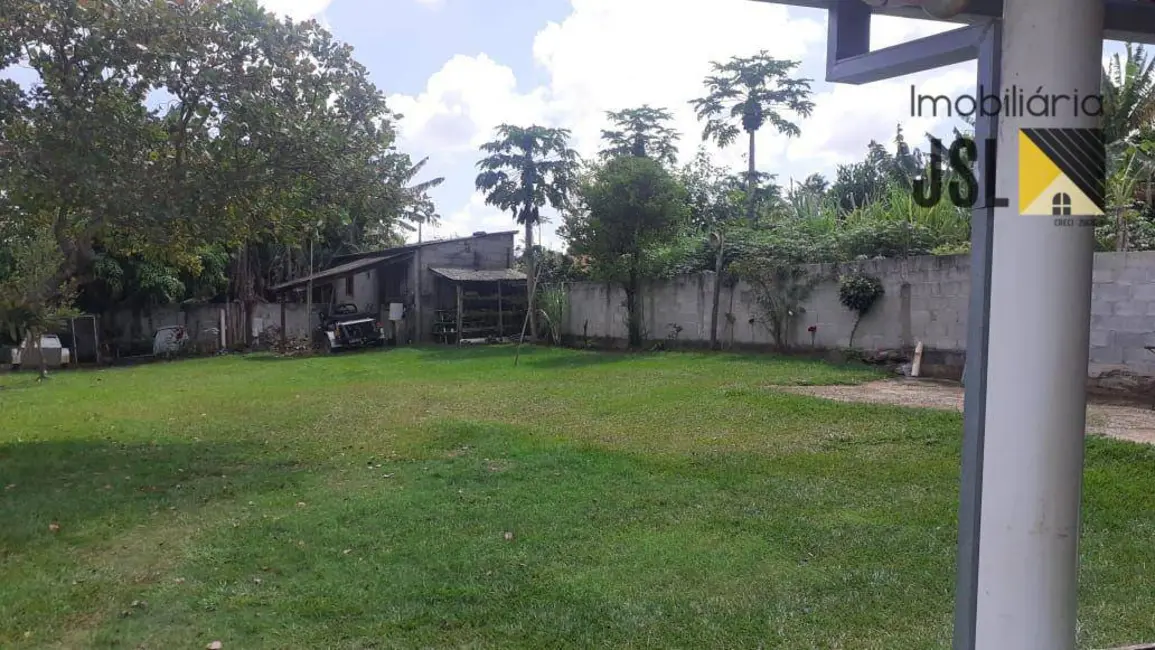 Foto 2 de Chácara com 2 quartos à venda, 1000m2 em Guamirim, Cacapava - SP