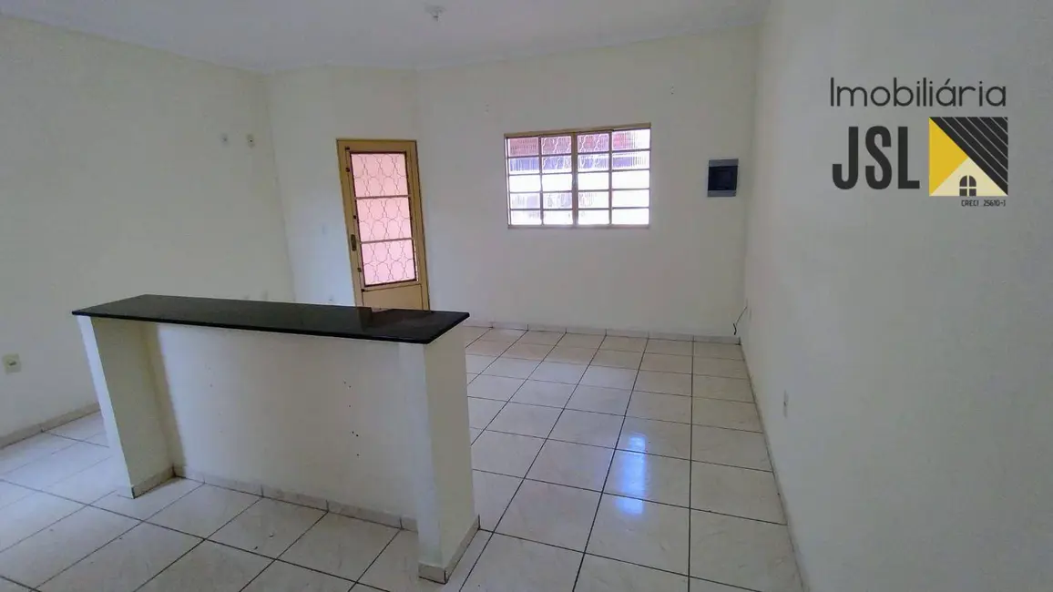 Foto 3 de Casa com 3 quartos à venda, 125m2 em Village das Flores, Cacapava - SP