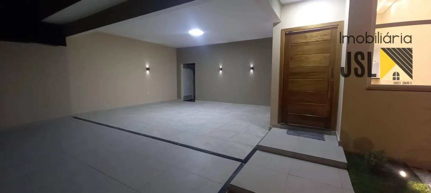 Foto 1 de Casa com 3 quartos à venda, 250m2 em Village das Flores, Cacapava - SP