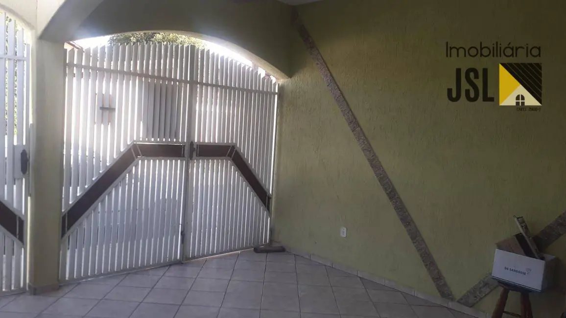 Sobrado com 3 quartos à venda, 170m2 em Jardim São José, Cacapava - SP - imagem 3 Foto 3 de Sobrado com 3 quartos à venda, 170m2 em Jardim São José, Cacapava - SP