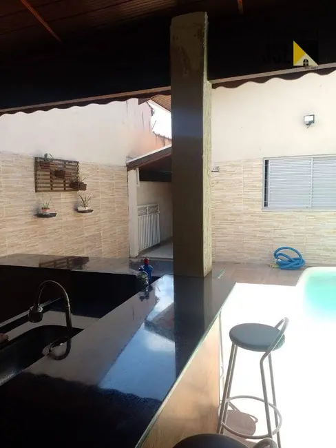 Foto 8 de Casa com 2 quartos à venda, 240m2 em Parque Residencial Maria Elmira, Cacapava - SP