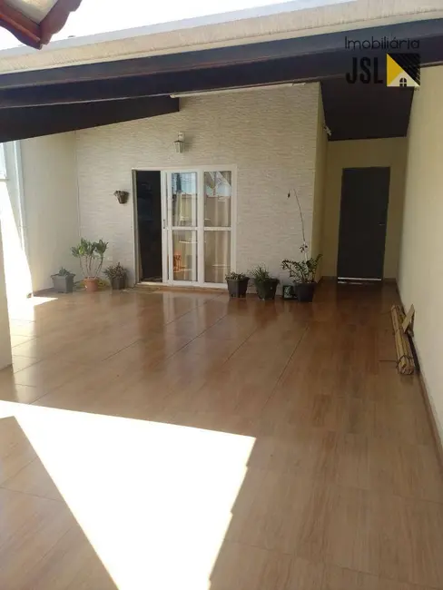 Foto 4 de Casa com 2 quartos à venda, 240m2 em Parque Residencial Maria Elmira, Cacapava - SP