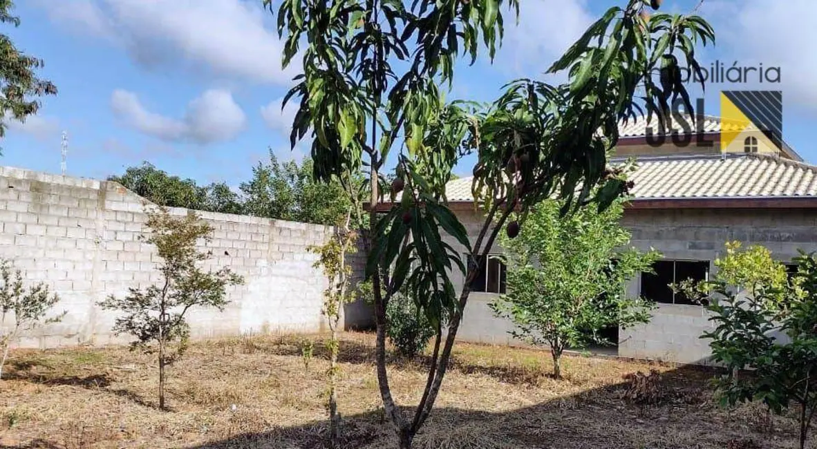 Foto 1 de Chácara com 3 quartos à venda, 1000m2 em Caçapava Velha, Cacapava - SP