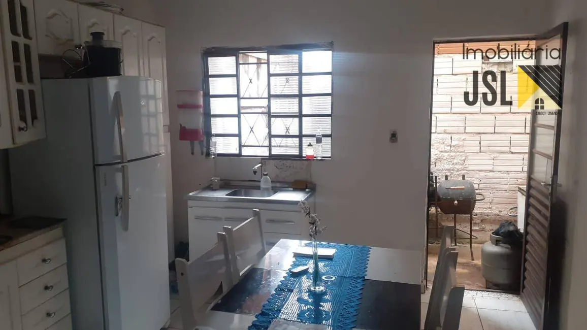 Sobrado com 3 quartos à venda, 140m2 em Borda da Mata, Cacapava - SP - imagem 4 Foto 4 de Sobrado com 3 quartos à venda, 140m2 em Borda da Mata, Cacapava - SP