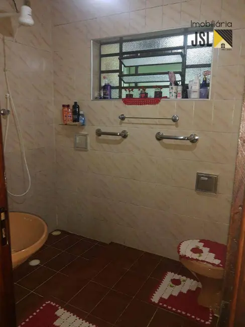 Foto 2 de Casa com 2 quartos à venda, 180m2 em Parque Residencial Nova Caçapava, Cacapava - SP