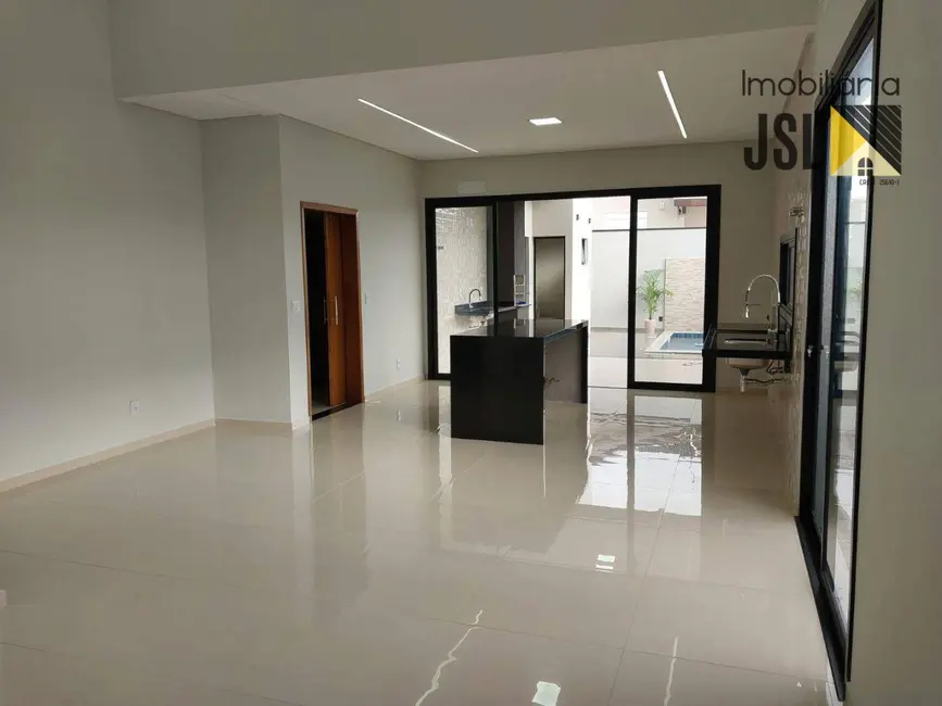 Foto 2 de Casa de Condomínio com 3 quartos à venda, 300m2 em Cacapava - SP