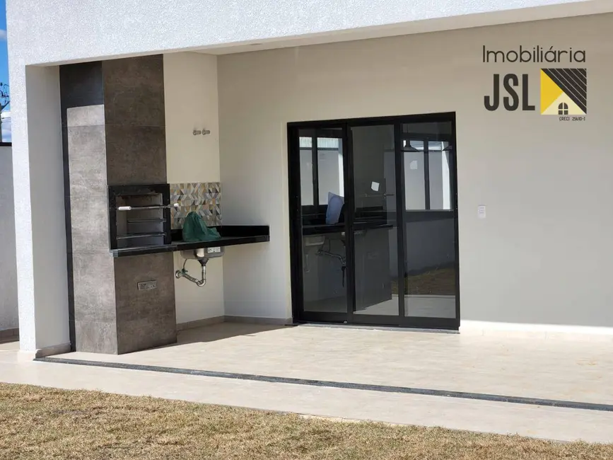 Foto 1 de Sobrado com 3 quartos à venda, 250m2 em Cacapava - SP