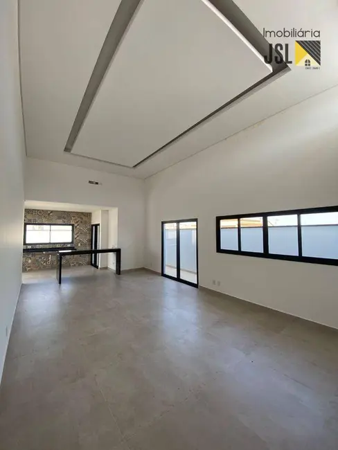 Foto 1 de Casa de Condomínio com 3 quartos à venda, 300m2 em Cacapava - SP