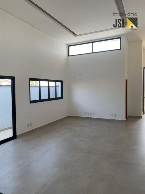 Foto 2 de Casa de Condomínio com 3 quartos à venda, 300m2 em Cacapava - SP