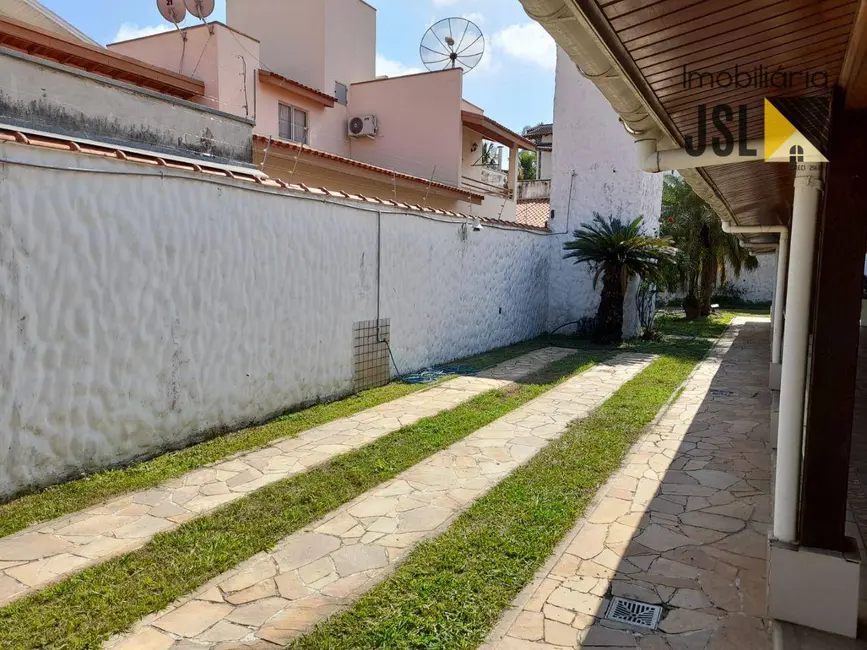 Foto 5 de Casa com 3 quartos à venda, 975m2 em Vila Resende, Cacapava - SP