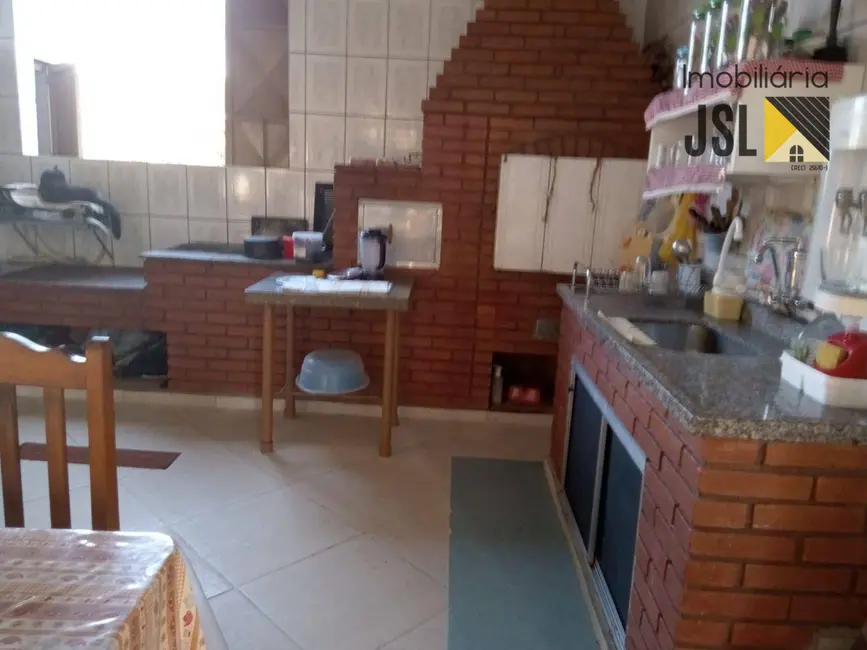 Chácara com 4 quartos à venda, 2000m2 em Loteamento Jomabe II, Cacapava - SP - imagem 3 Foto 3 de Chácara com 4 quartos à venda, 2000m2 em Loteamento Jomabe II, Cacapava - SP