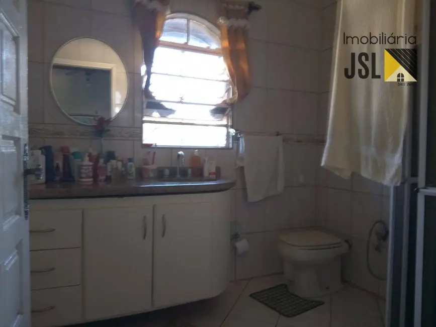 Chácara com 4 quartos à venda, 2000m2 em Loteamento Jomabe II, Cacapava - SP - imagem 8 Foto 8 de Chácara com 4 quartos à venda, 2000m2 em Loteamento Jomabe II, Cacapava - SP