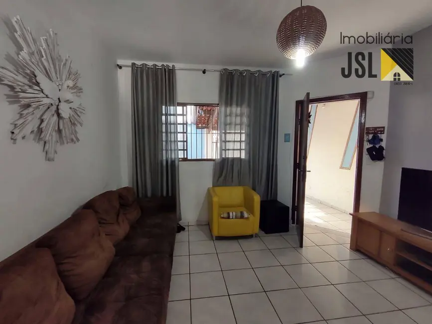 Sobrado com 3 quartos à venda, 125m2 em Vera Cruz, Cacapava - SP - imagem 5 Foto 5 de Sobrado com 3 quartos à venda, 125m2 em Vera Cruz, Cacapava - SP