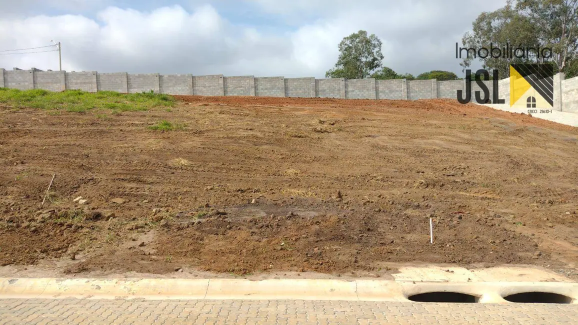 Foto 1 de Terreno / Lote à venda, 360m2 em Jardim Maria Cândida, Cacapava - SP