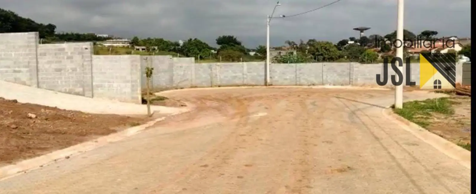 Foto 1 de Terreno / Lote à venda, 360m2 em Jardim Maria Cândida, Cacapava - SP