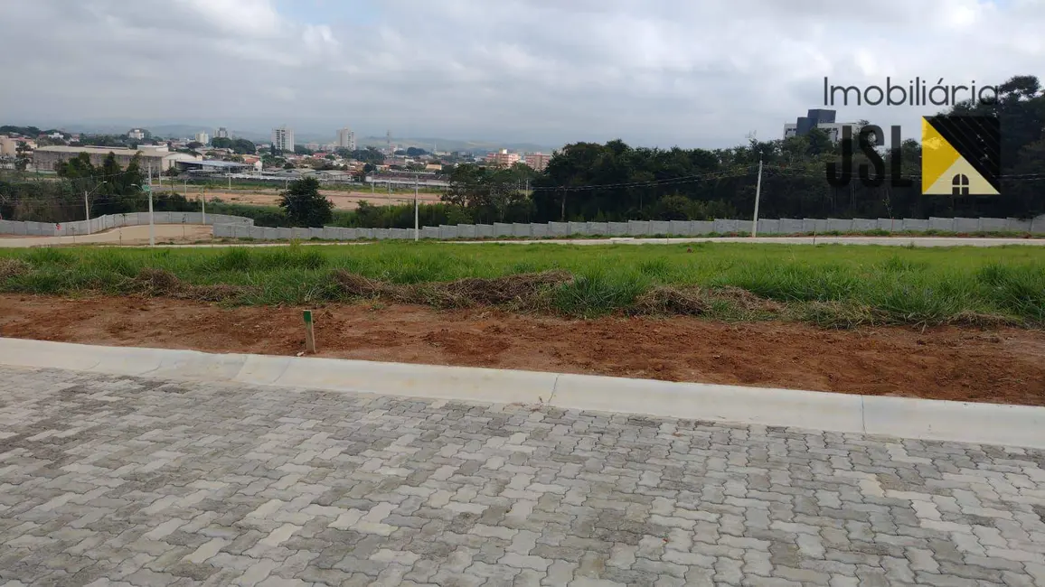 Foto 3 de Terreno / Lote à venda, 360m2 em Jardim Maria Cândida, Cacapava - SP