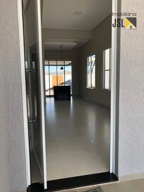 Foto 2 de Casa de Condomínio com 3 quartos à venda, 310m2 em Caçapava Velha, Cacapava - SP