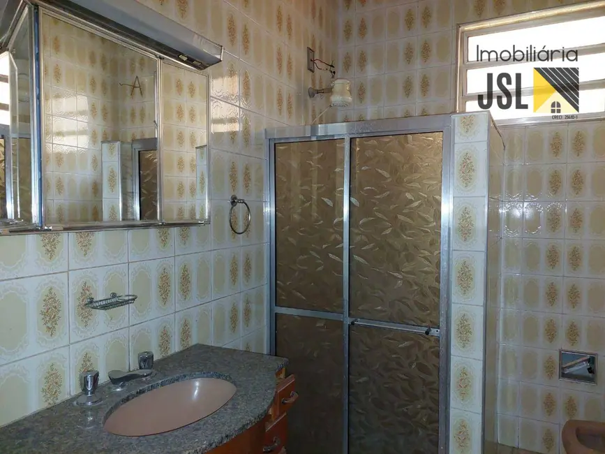 Foto 8 de Sobrado com 4 quartos à venda, 300m2 em Jardim São José, Cacapava - SP