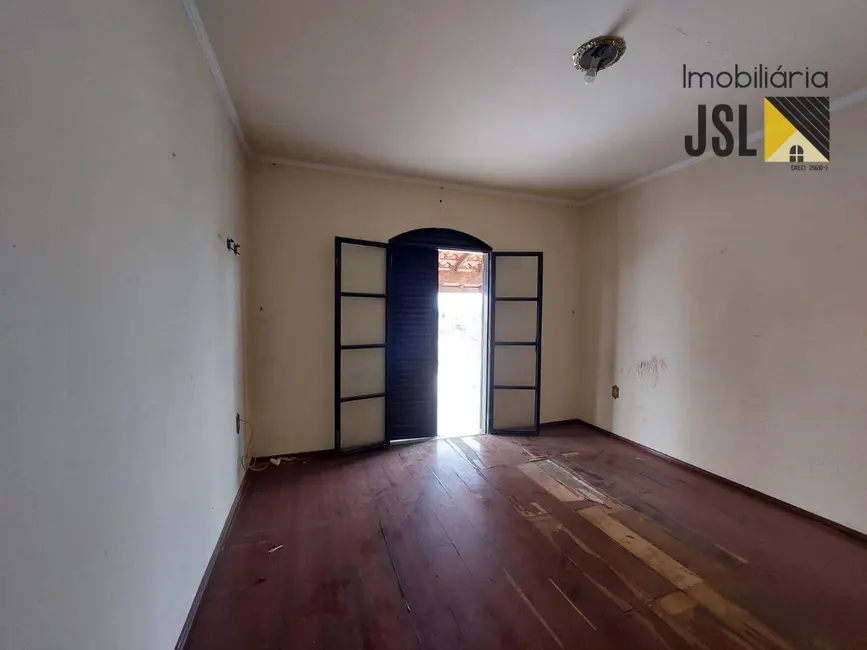 Foto 4 de Sobrado com 4 quartos à venda, 300m2 em Jardim São José, Cacapava - SP