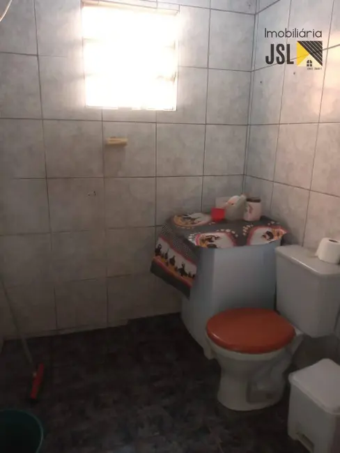 Casa com 1 quarto à venda, 239m2 em Vila Santos, Cacapava - SP - imagem 5 Foto 5 de Casa com 1 quarto à venda, 239m2 em Vila Santos, Cacapava - SP