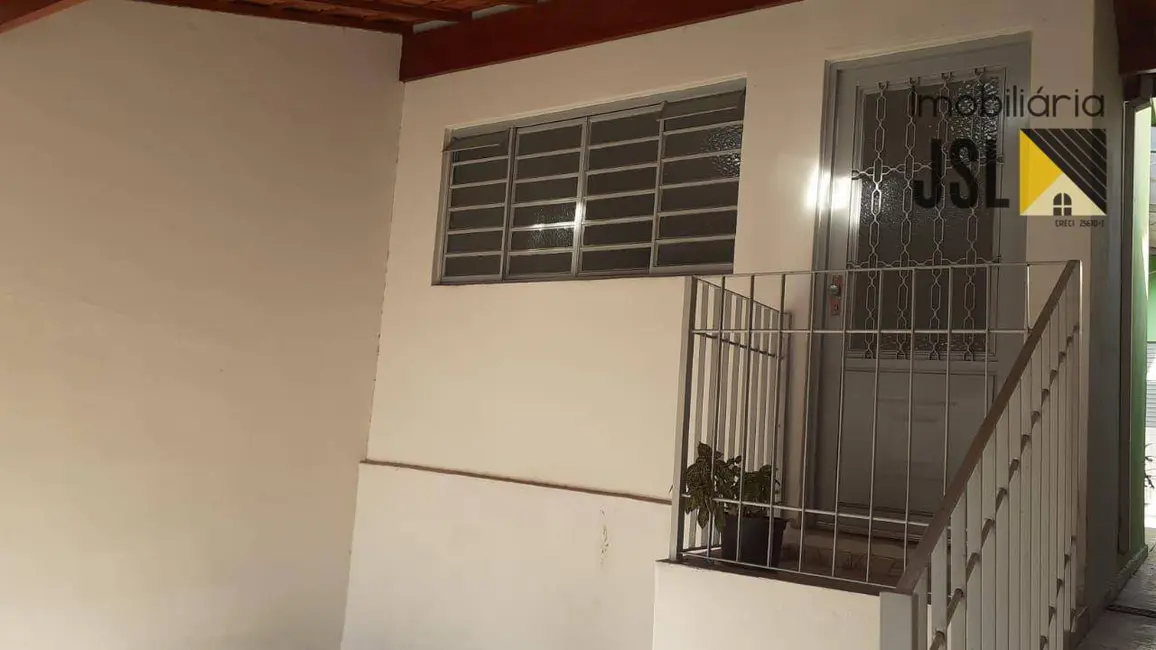 Foto 1 de Casa com 2 quartos à venda, 150m2 em Vila Bandeirantes, Cacapava - SP