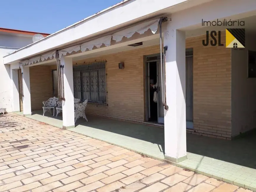 Foto 1 de Casa com 4 quartos à venda, 627m2 em Vila Resende, Cacapava - SP