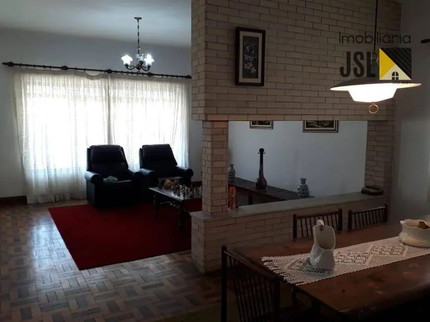 Foto 8 de Casa com 4 quartos à venda, 627m2 em Vila Resende, Cacapava - SP