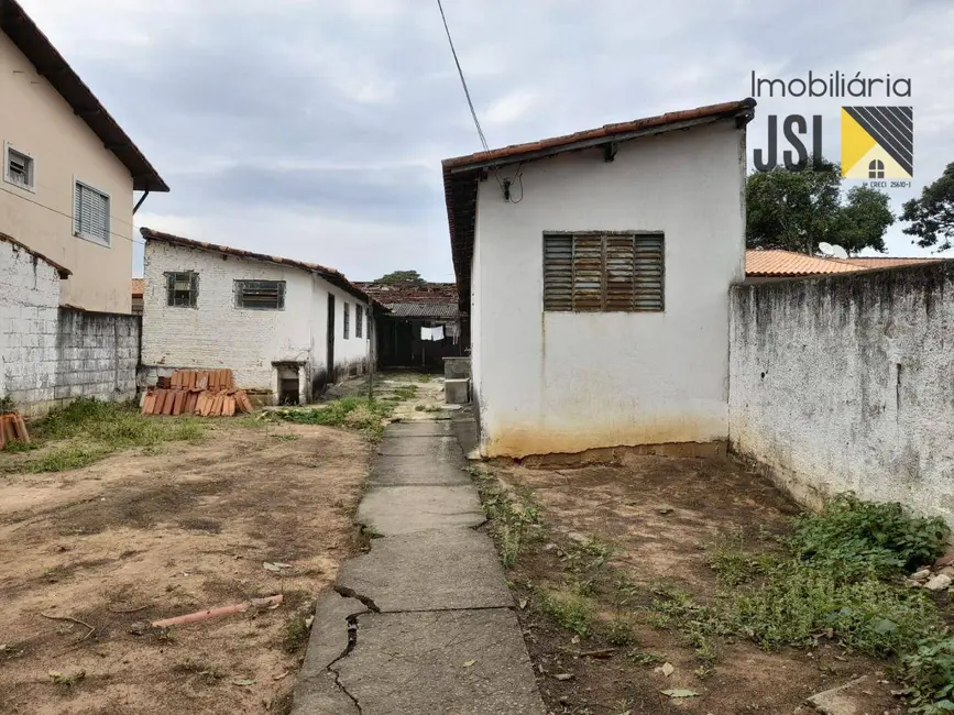 Foto 2 de Terreno / Lote à venda, 300m2 em Sao Jose Dos Campos - SP