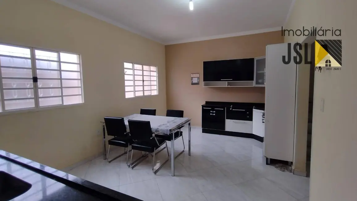 Foto 3 de Sobrado com 3 quartos à venda, 200m2 em Parque Residencial Santo André, Cacapava - SP