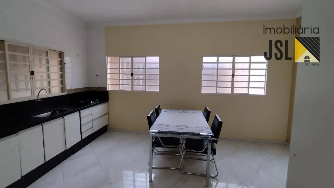 Foto 4 de Sobrado com 3 quartos à venda, 200m2 em Parque Residencial Santo André, Cacapava - SP