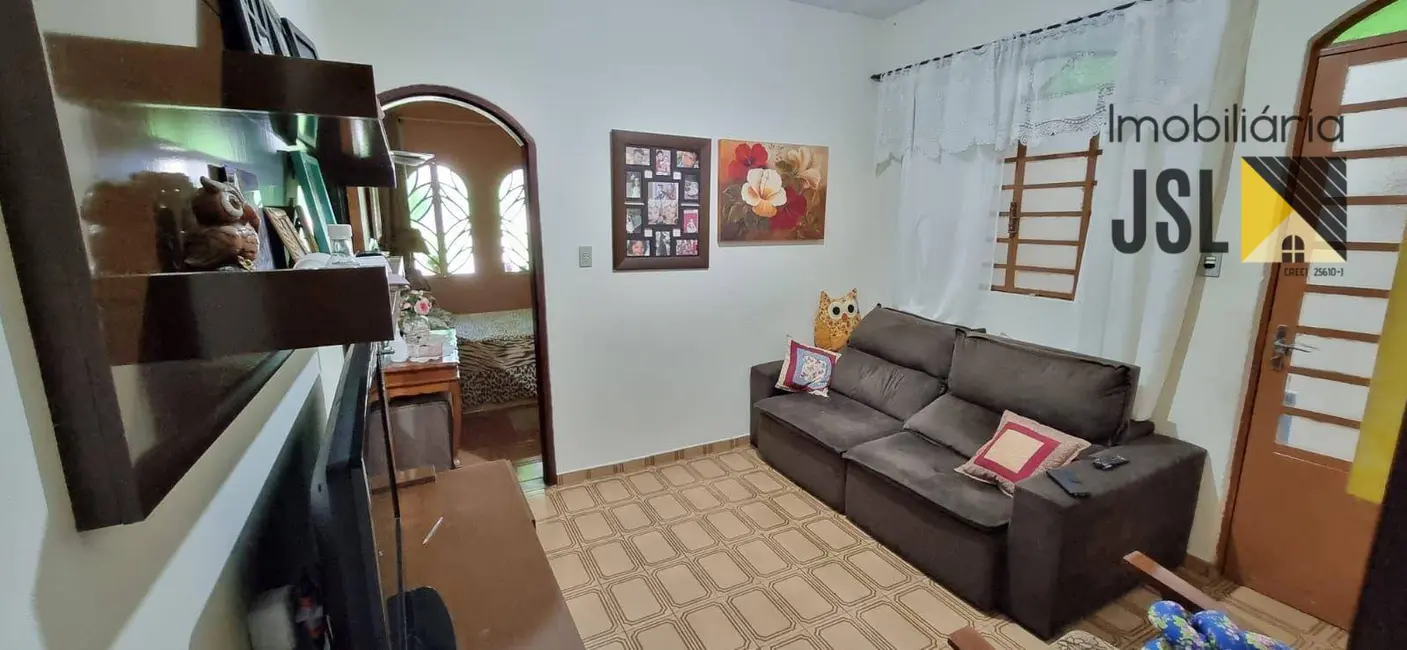 Foto 1 de Sobrado com 3 quartos à venda, 125m2 em Vila Antônio Augusto Luiz, Cacapava - SP