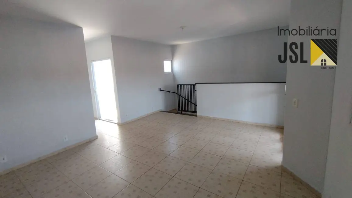 Sobrado com 3 quartos à venda, 140m2 em Loteamento Real Park, Cacapava - SP - imagem 4 Foto 4 de Sobrado com 3 quartos à venda, 140m2 em Loteamento Real Park, Cacapava - SP
