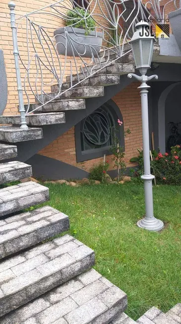 Casa com 3 quartos à venda, 300m2 em Vila São João, Cacapava - SP - imagem 4 Foto 4 de Casa com 3 quartos à venda, 300m2 em Vila São João, Cacapava - SP