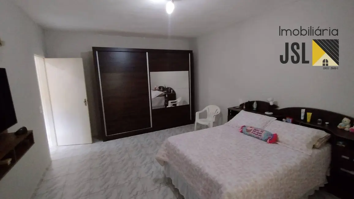 Foto 8 de Chácara com 4 quartos à venda, 1000m2 em Chácara Ipês, Cacapava - SP