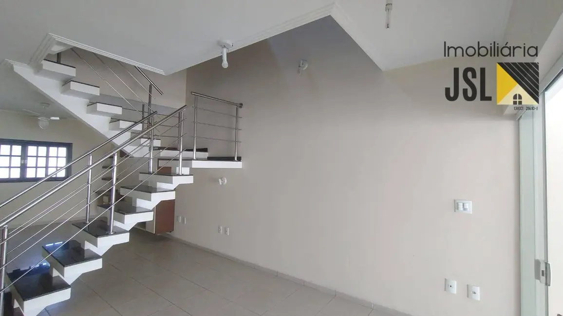 Foto 1 de Sobrado com 3 quartos à venda, 140m2 em Borda da Mata, Cacapava - SP