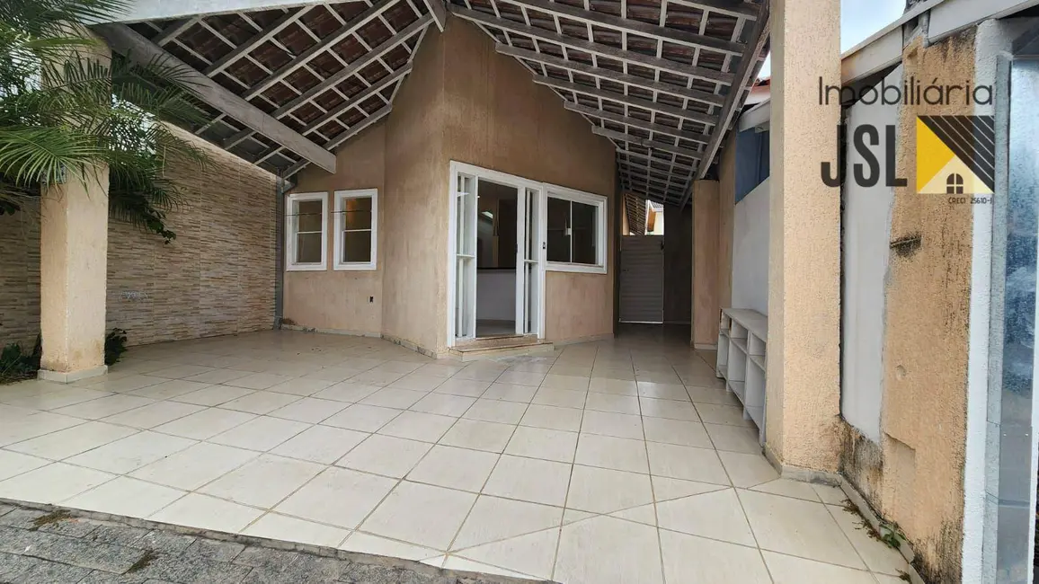 Foto 2 de Casa de Condomínio com 2 quartos à venda, 175m2 em Vila Bandeirantes, Cacapava - SP