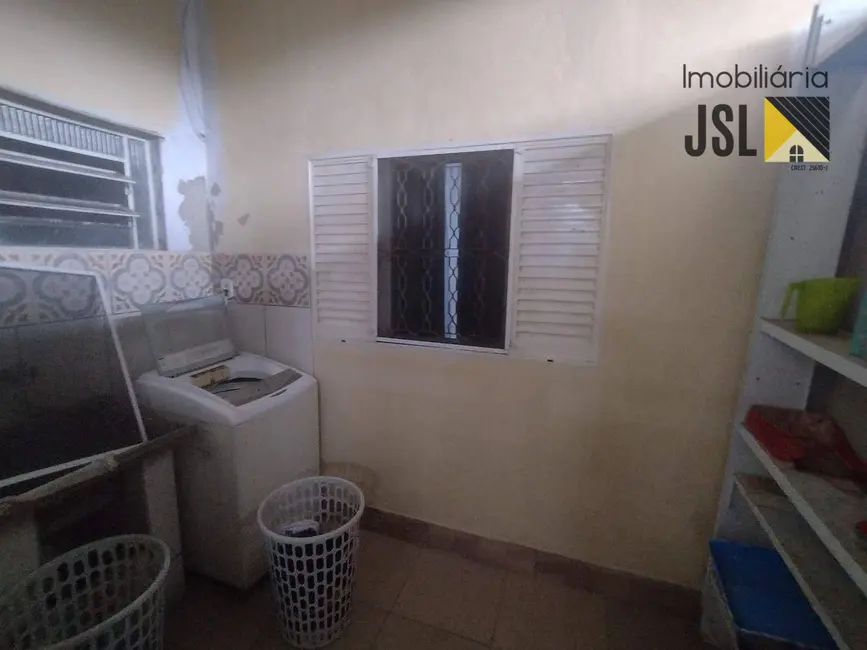 Foto 4 de Sobrado com 3 quartos à venda e para alugar, 300m2 em Centro, Cacapava - SP