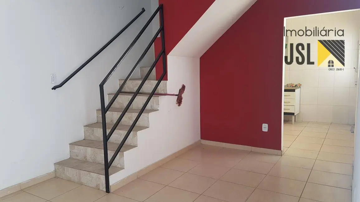 Foto 1 de Sobrado com 2 quartos à venda, 80m2 em Village das Flores, Cacapava - SP
