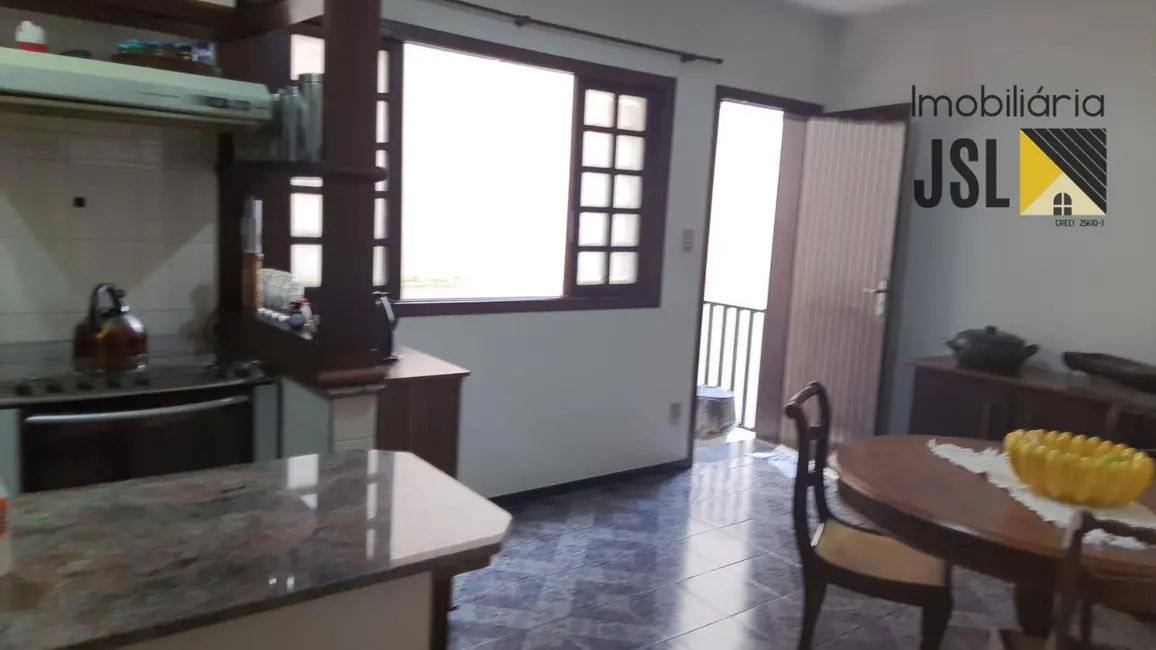 Foto 4 de Sobrado com 3 quartos à venda, 260m2 em Vila Antônio Augusto Luiz, Cacapava - SP