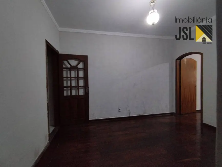 Casa com 3 quartos à venda, 125m2 em Sao Jose Dos Campos - SP - imagem 5 Foto 5 de Casa com 3 quartos à venda, 125m2 em Sao Jose Dos Campos - SP