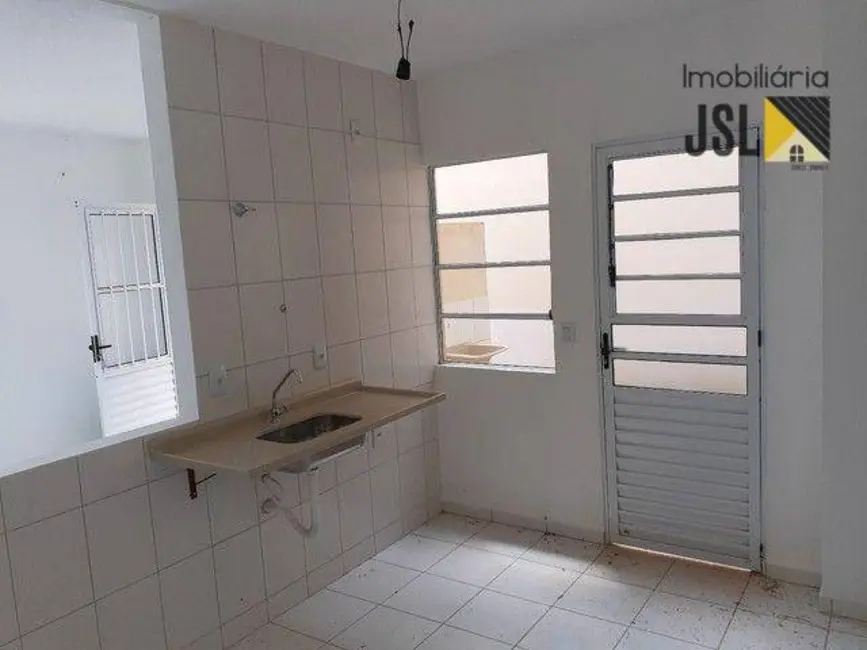 Foto 3 de Casa de Condomínio com 2 quartos à venda, 140m2 em Jambeiro - SP